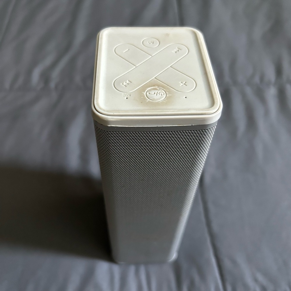 SLICK Speaker
